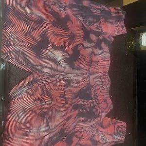 Wavy pink and orange Nike leggings